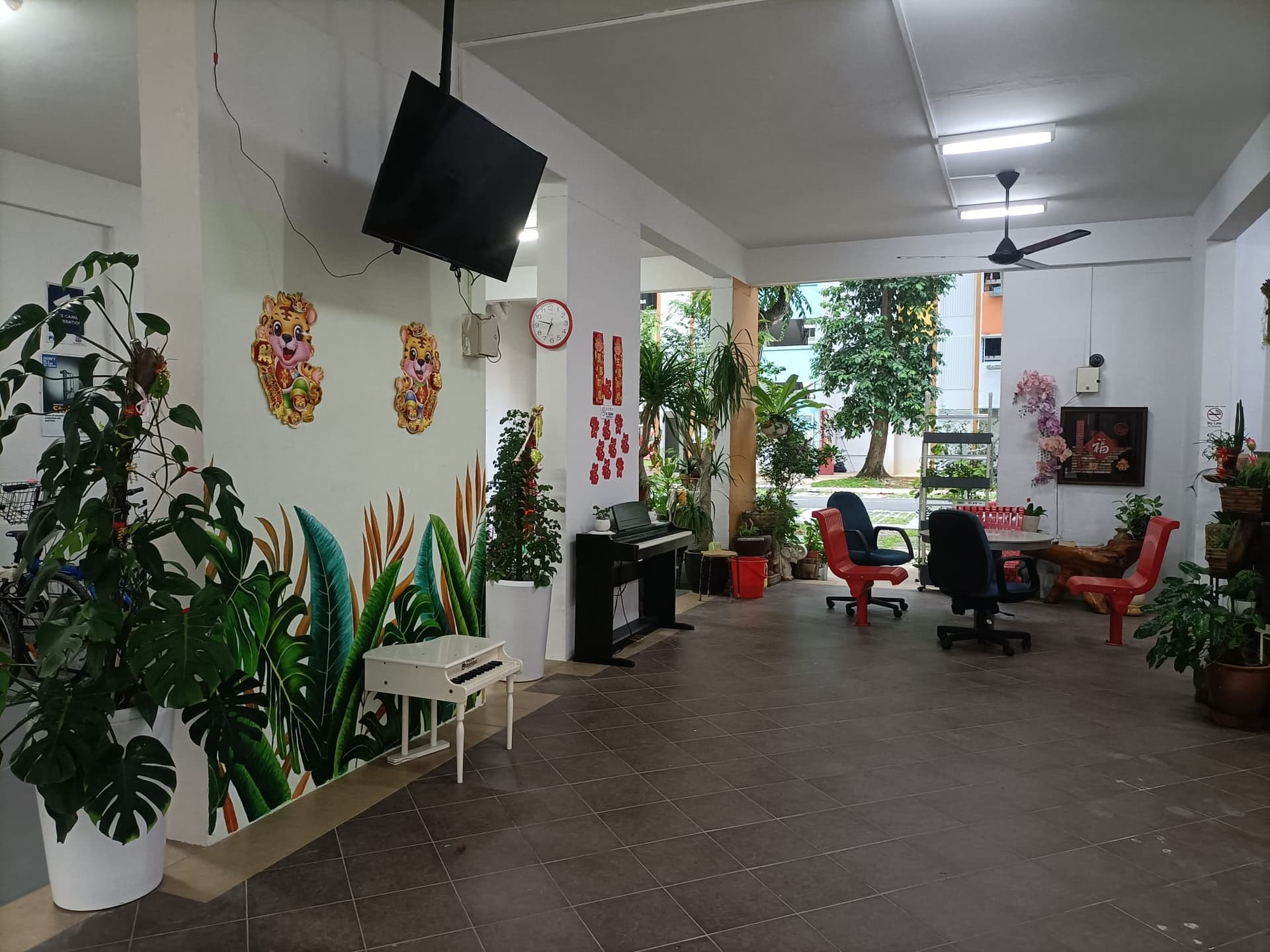 Neighbourhood gathering at Leisure Point